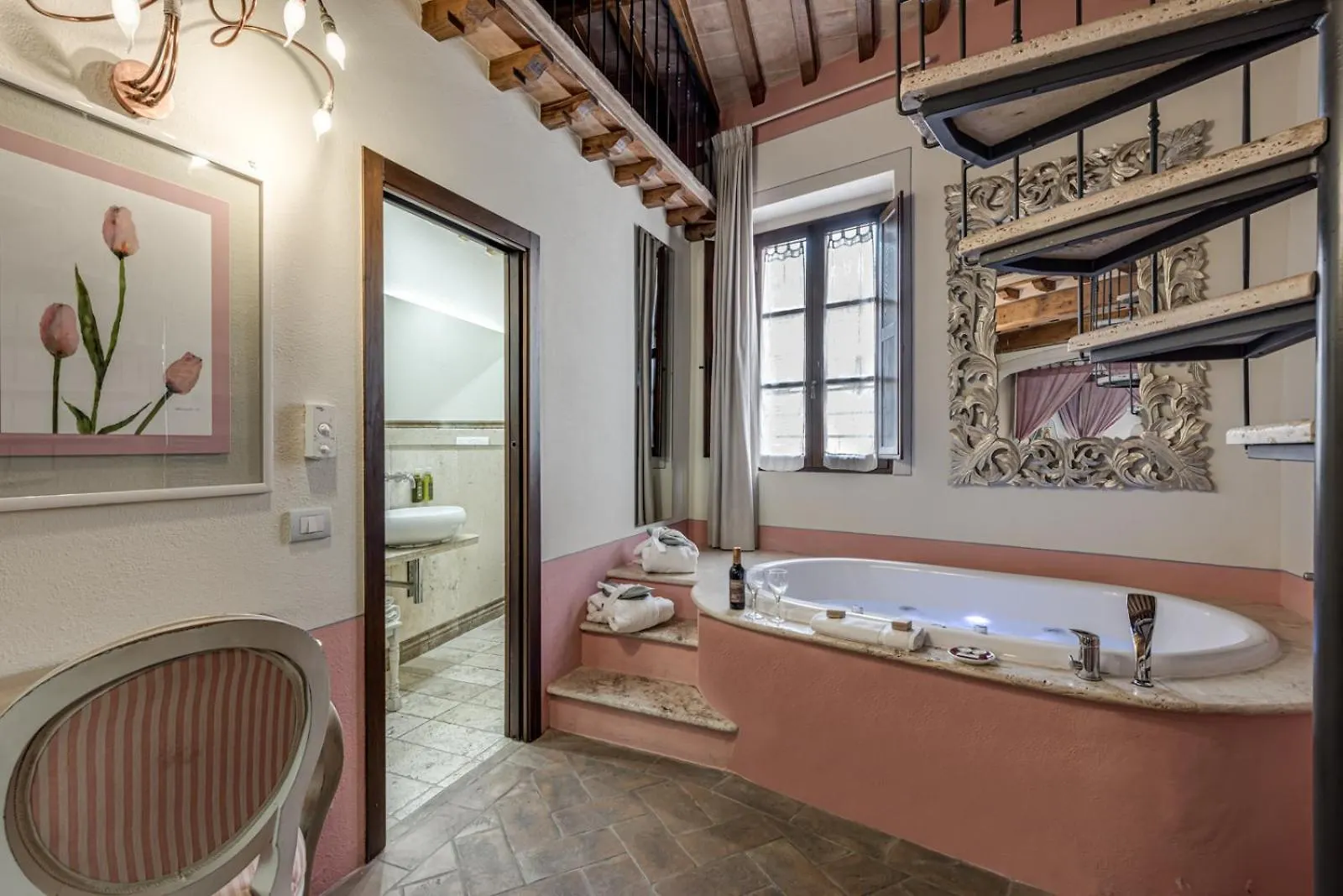 Hotel Palazzo Del Capitano Wellness & Relais - Luxury Borgo Capitano Collection à San Quirico dʼOrcia 4*,