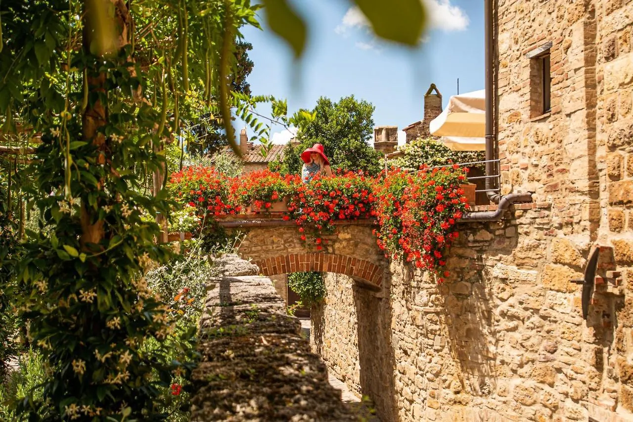 Palazzo Del Capitano Wellness & Relais - Luxury Borgo Capitano Collection Hotel San Quirico d'Orcia
