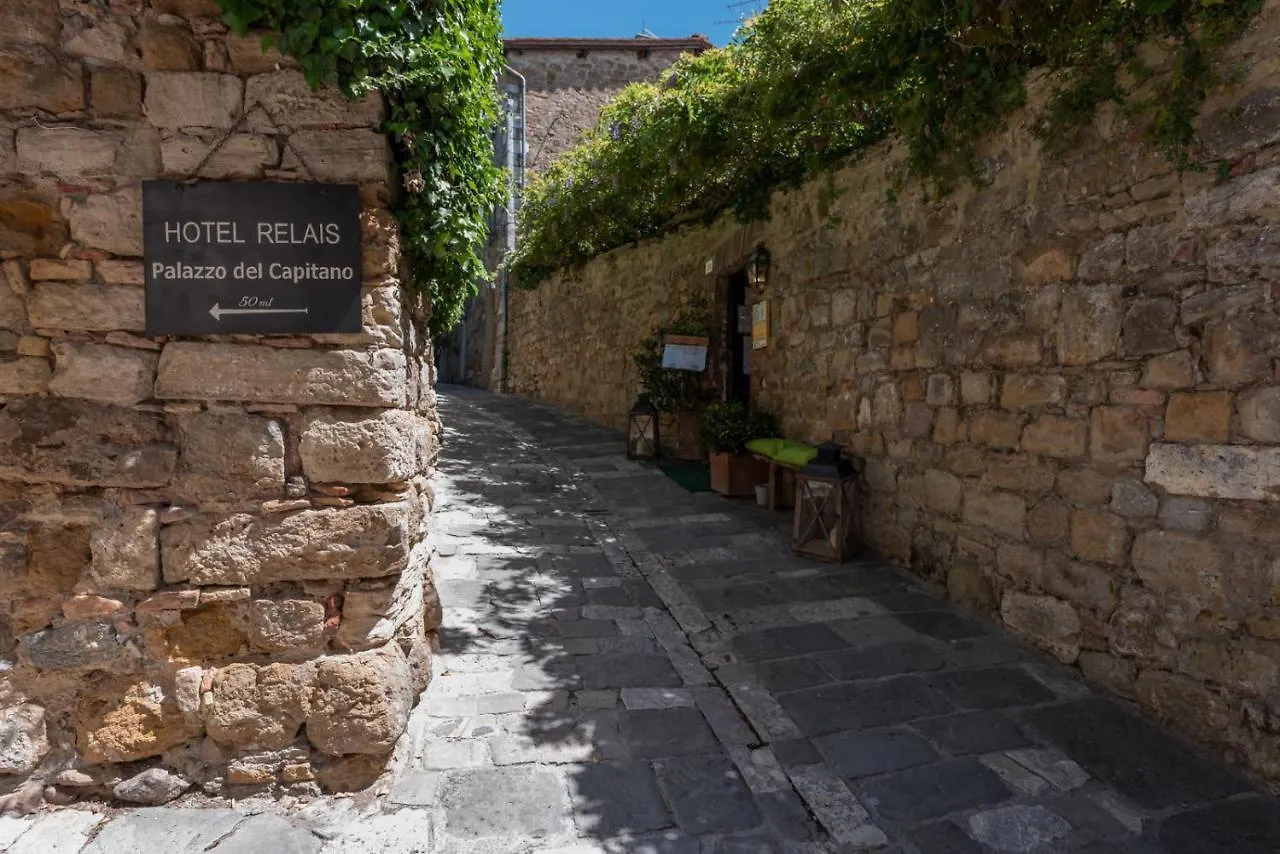 ホテル Palazzo Del Capitano Wellness & Relais - Luxury Borgo Capitano Collection サン・クイーリコ・ドルチャ 4*,